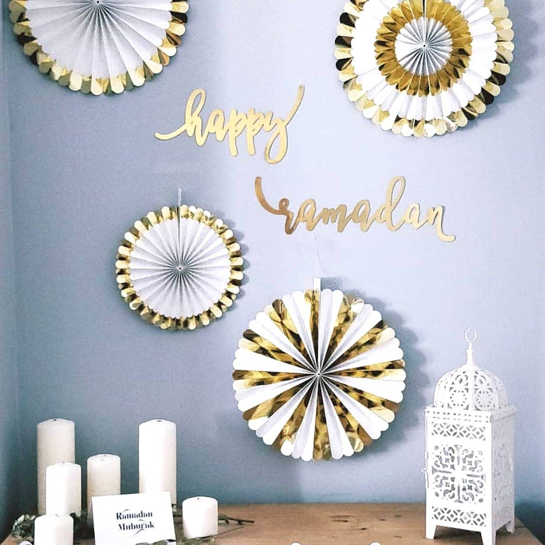 Calligraphy 'Happy Ramadan' banner: Gold