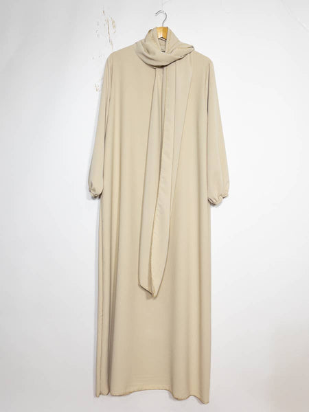 Medina silk abaya for women ref:2338pkdr: Black