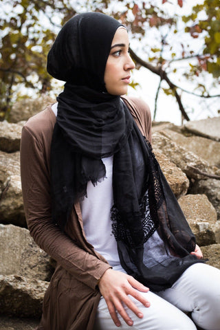 Premium Lace Hijab- Black
